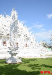 visiter-chiang-rai-wat-rong-khun-le-temple-blanc-8