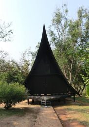 Visiter Chiang Rai – Maison noire 4-min