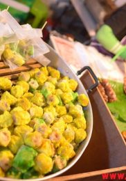 Visiter Talad Rot Fai Market à Bangkok 32-min